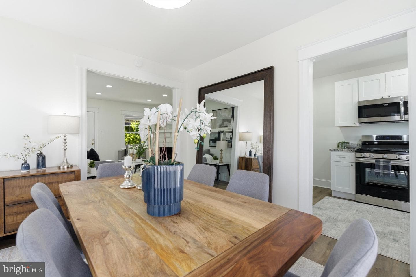 746 Oak View Road photo 12