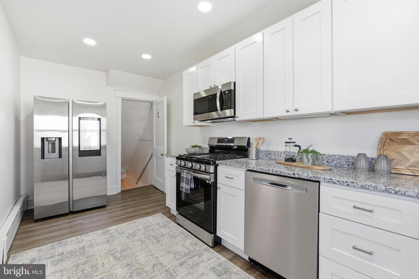 746 Oak View Road photo 15