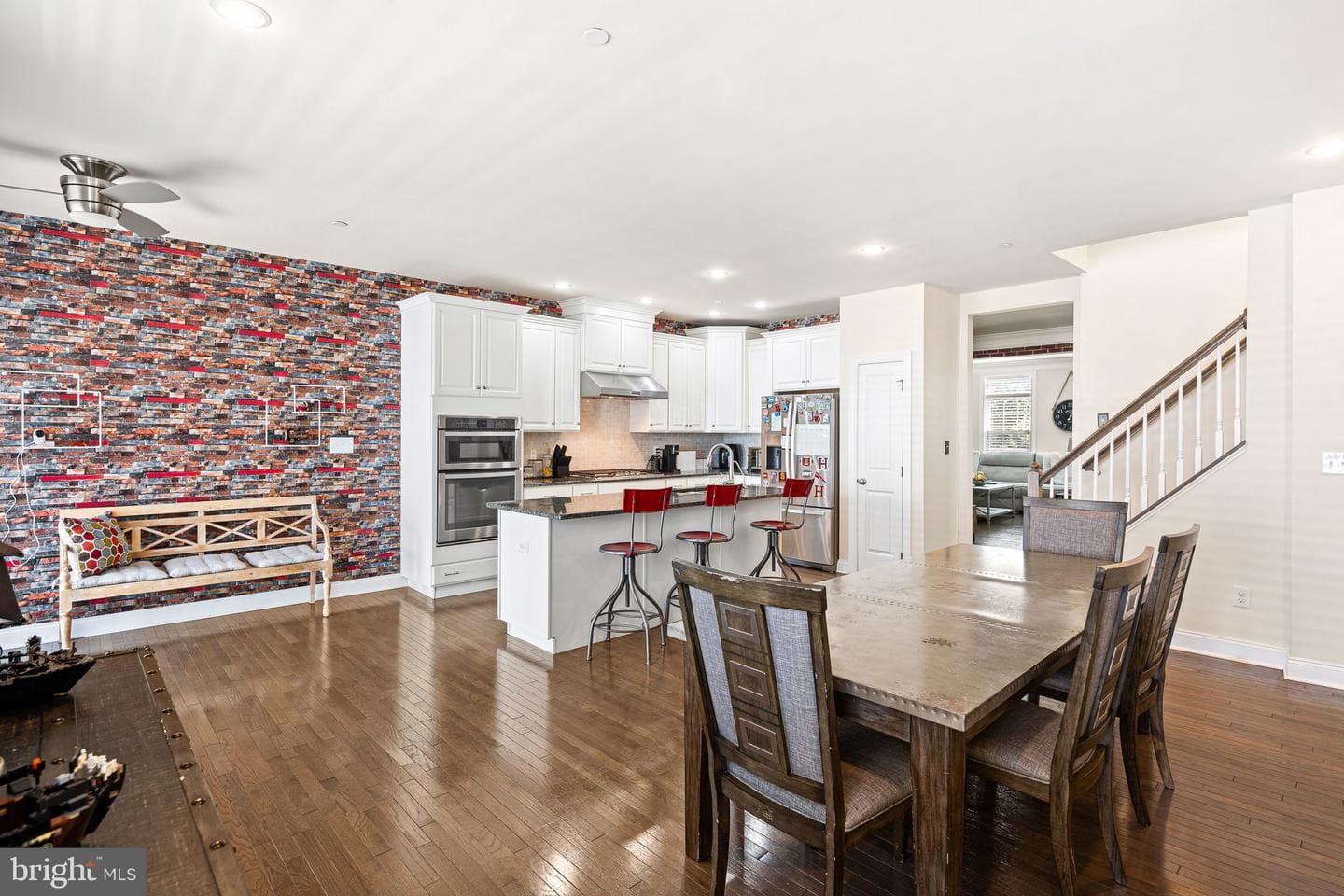 103 Murray Lane photo 6