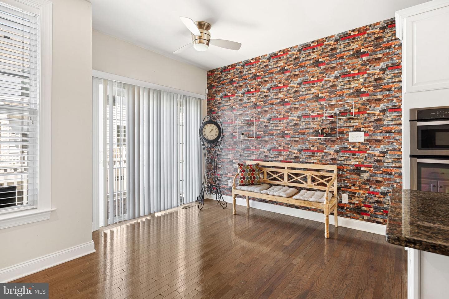 103 Murray Lane photo 9