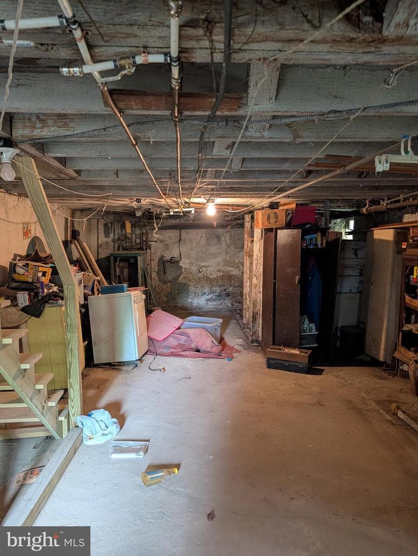 80 W Marshall Road photo 21