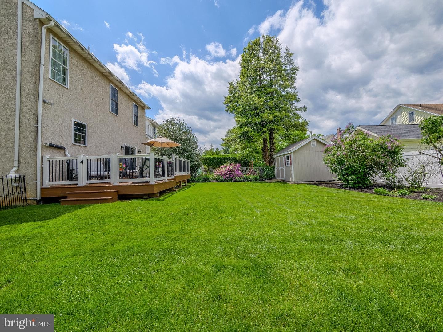 226 E Benedict Avenue photo 46