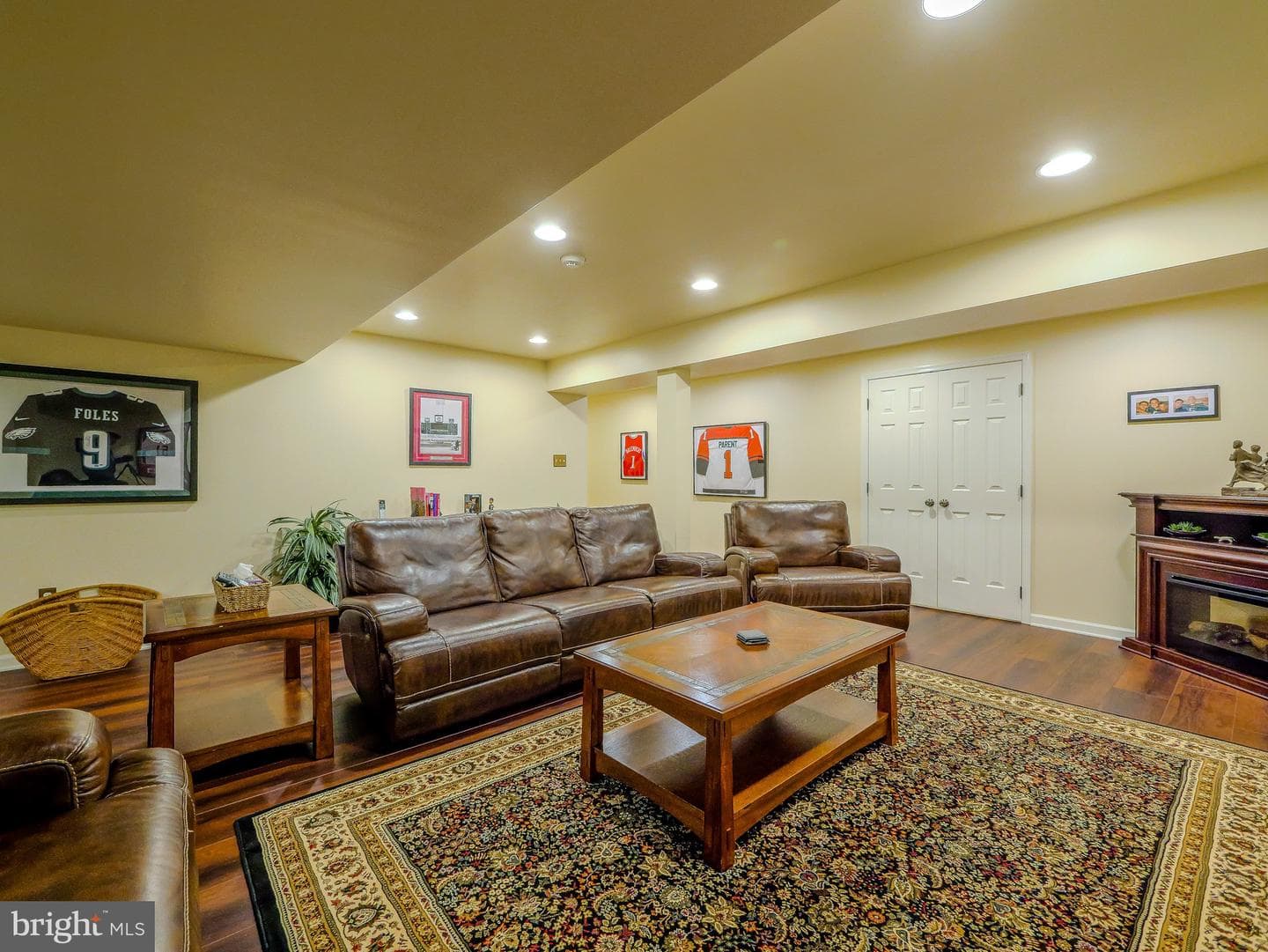 226 E Benedict Avenue photo 61
