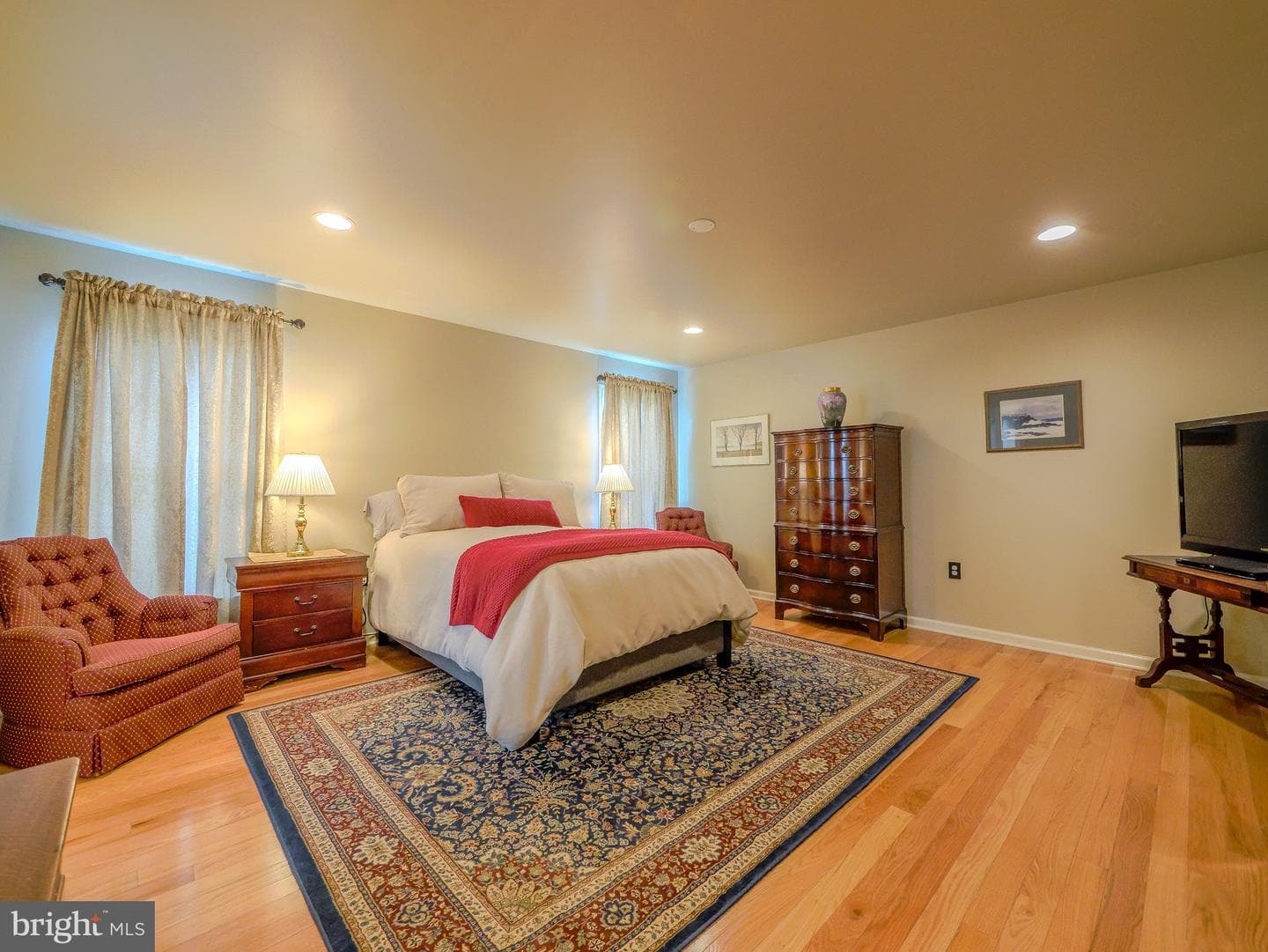 226 E Benedict Avenue photo 64