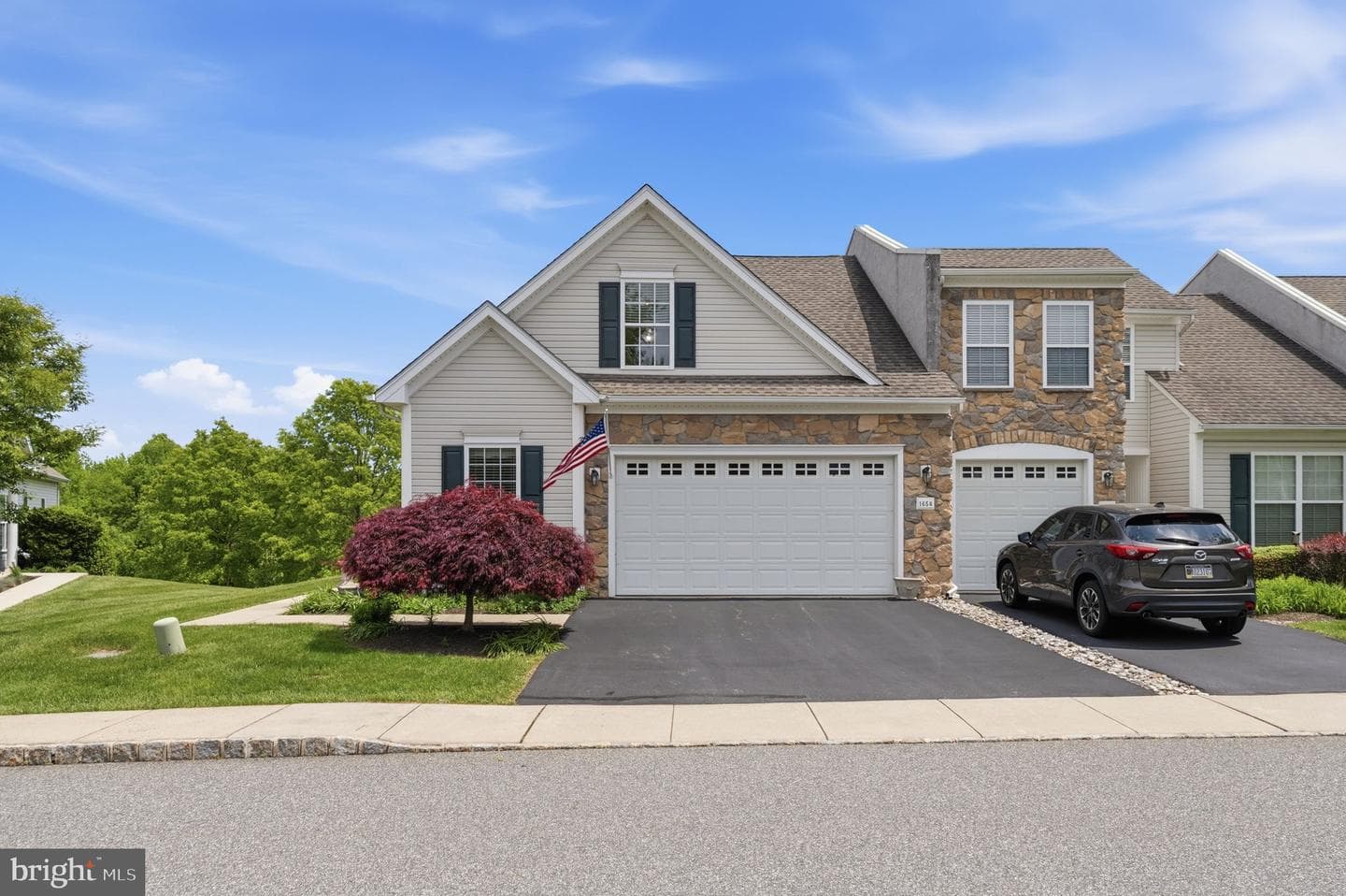 1656 Parkview Court photo 2
