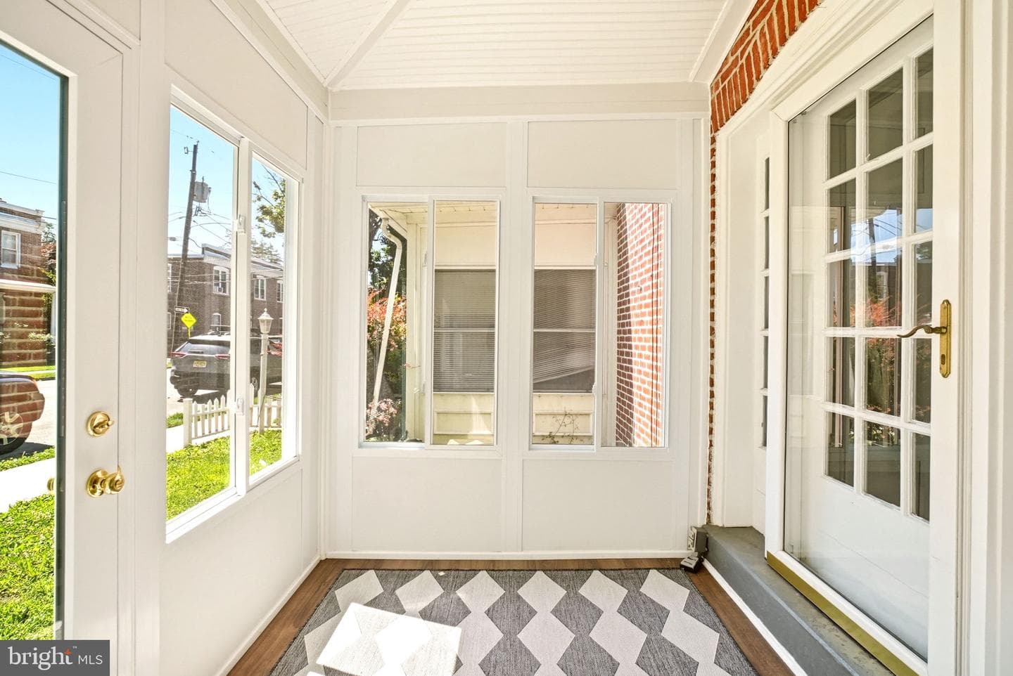 12 Manchester Avenue photo 3