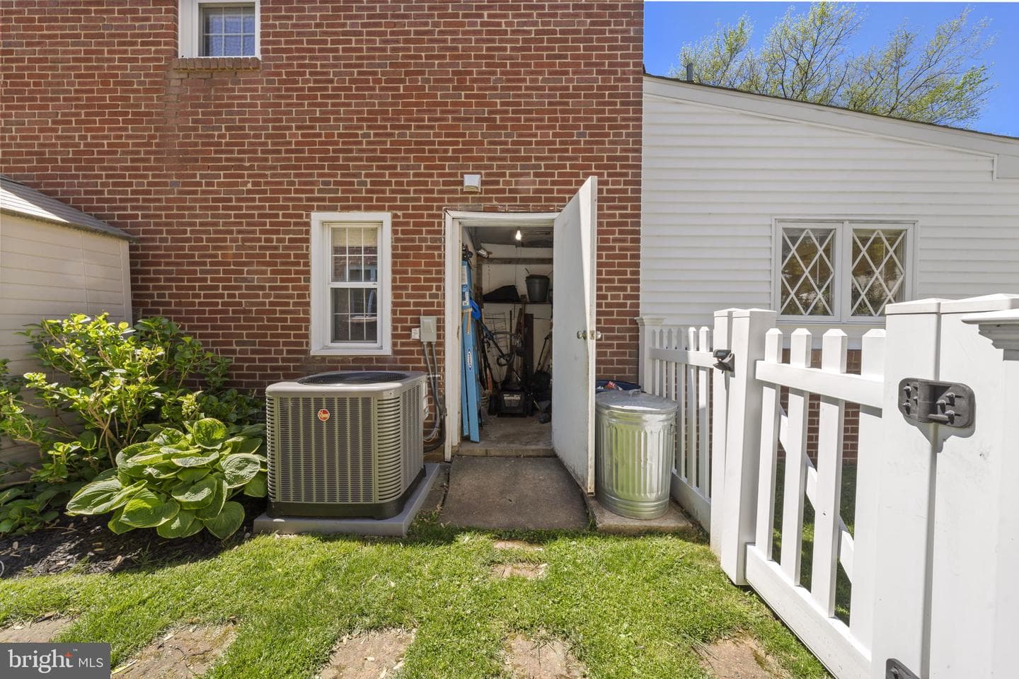 1405 Maryland Avenue photo 36