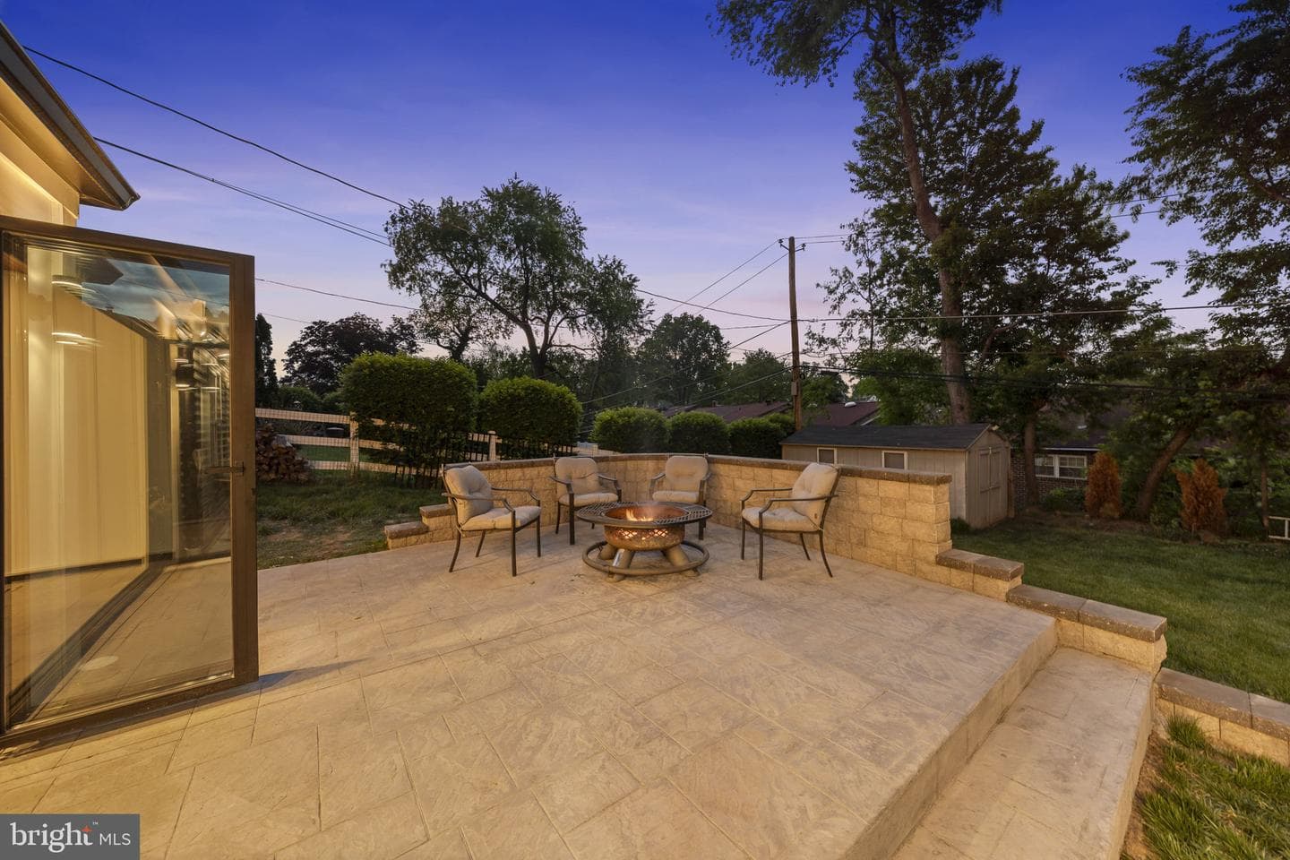 122 Roberts Road photo 4