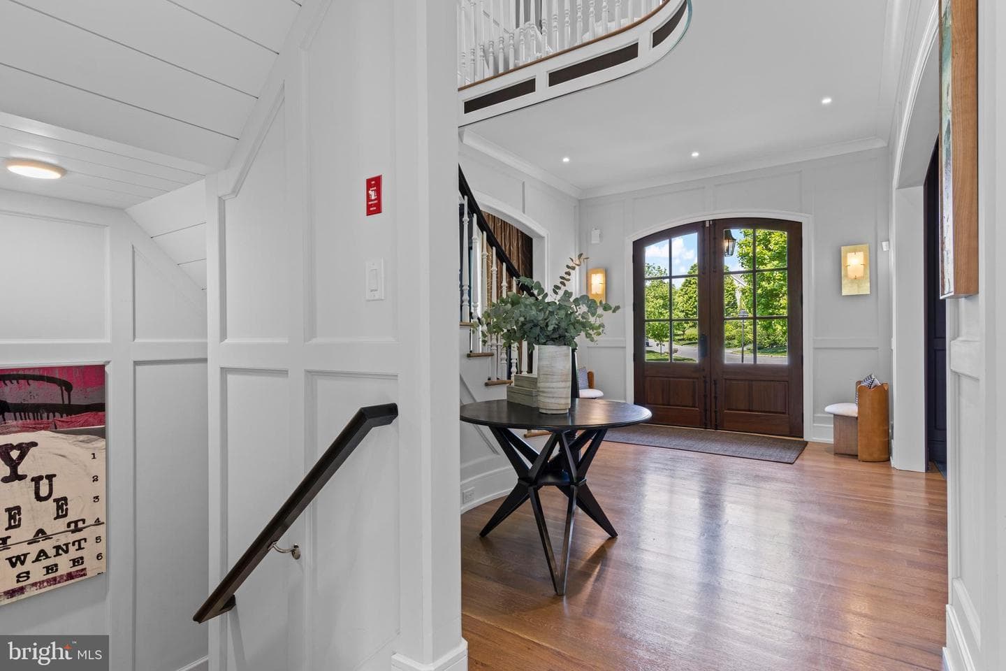 112 Dovecote Lane photo 3
