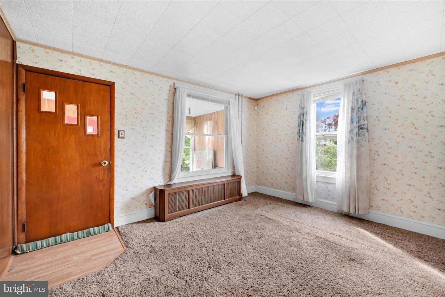 1666 Ward St photo 7