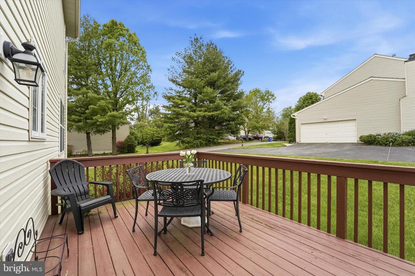 713 Iris Lane photo 33