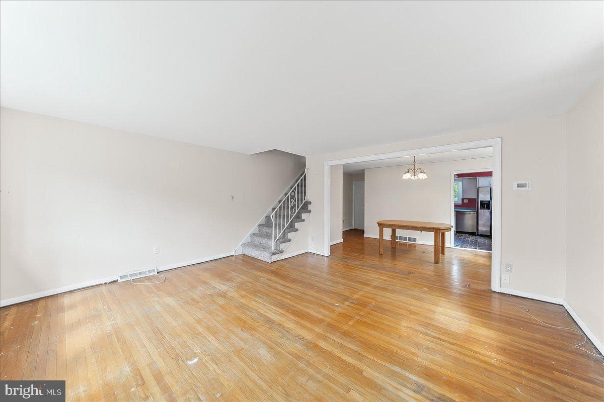 2 S Bonsall Avenue photo 4