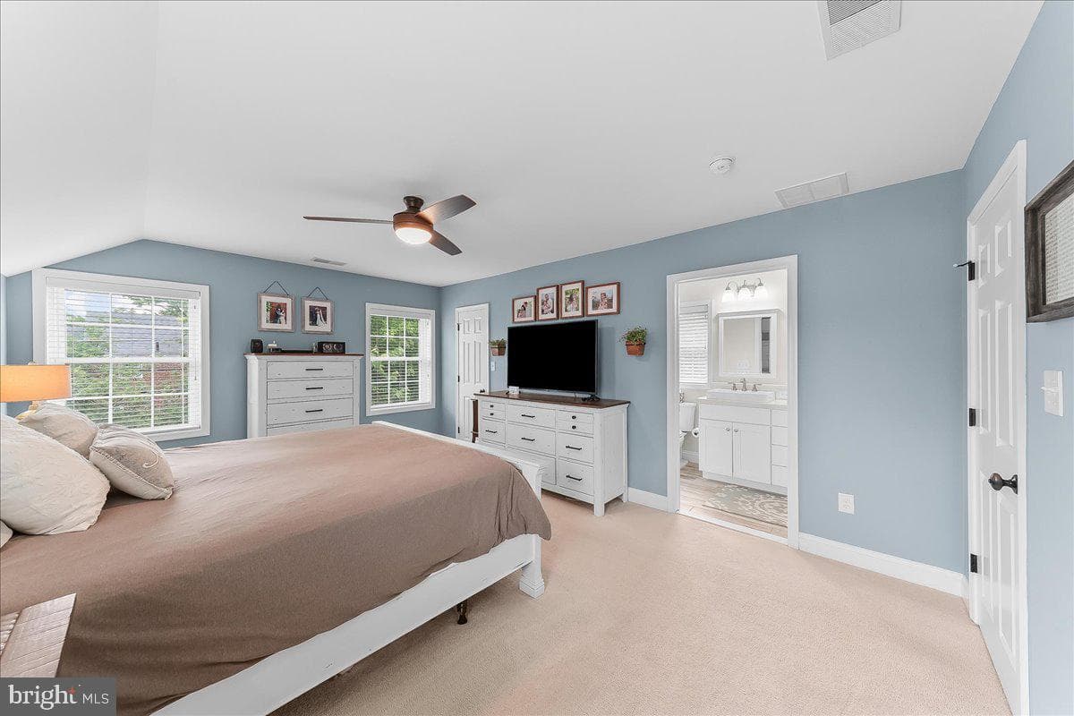 9 Pickwick Lane photo 21