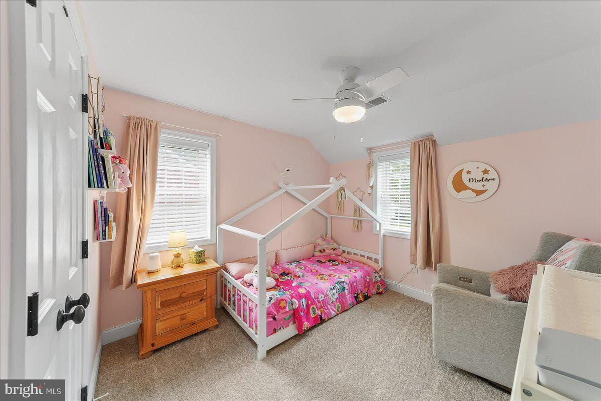 9 Pickwick Lane photo 27