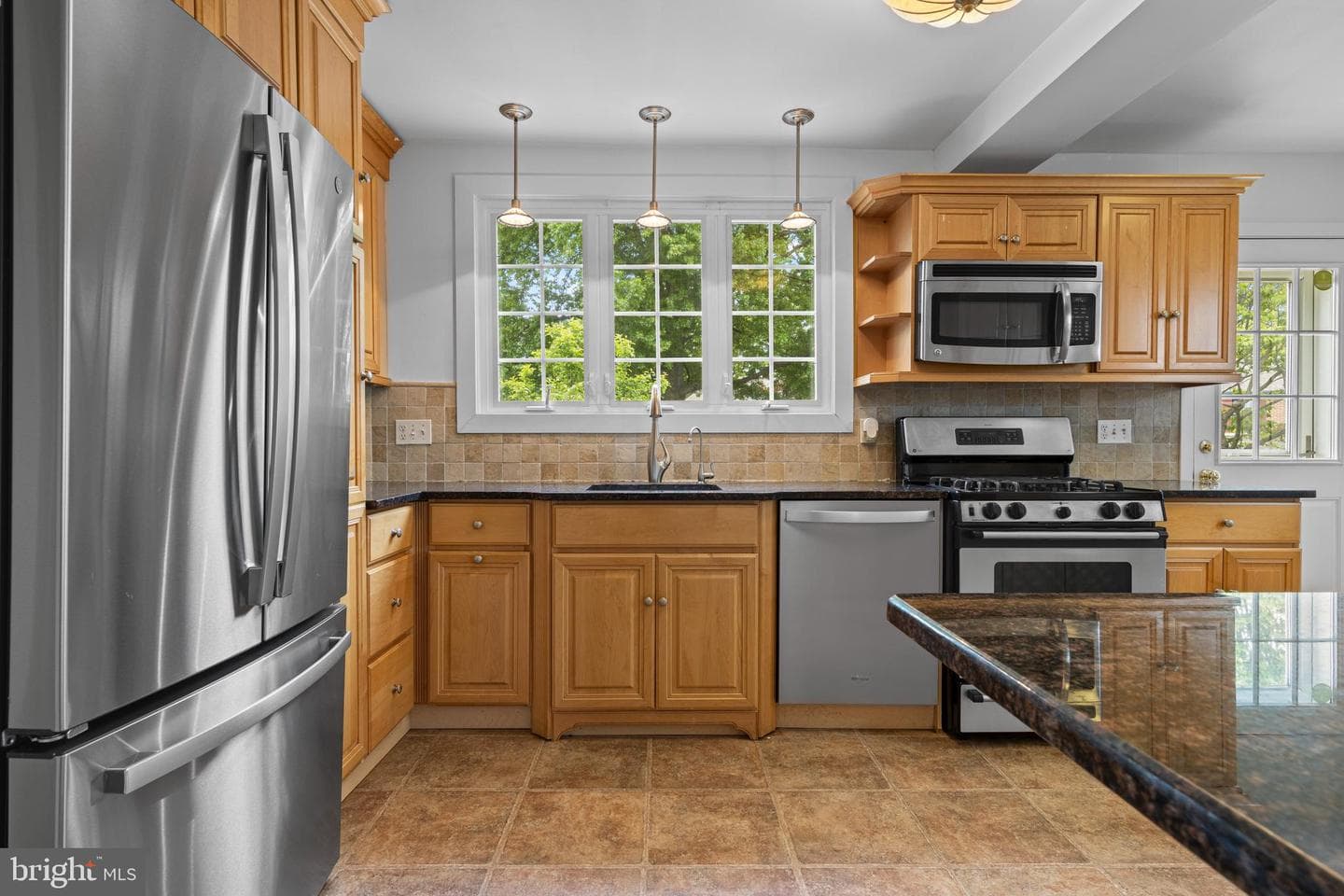 239 Lowrys Lane photo 14