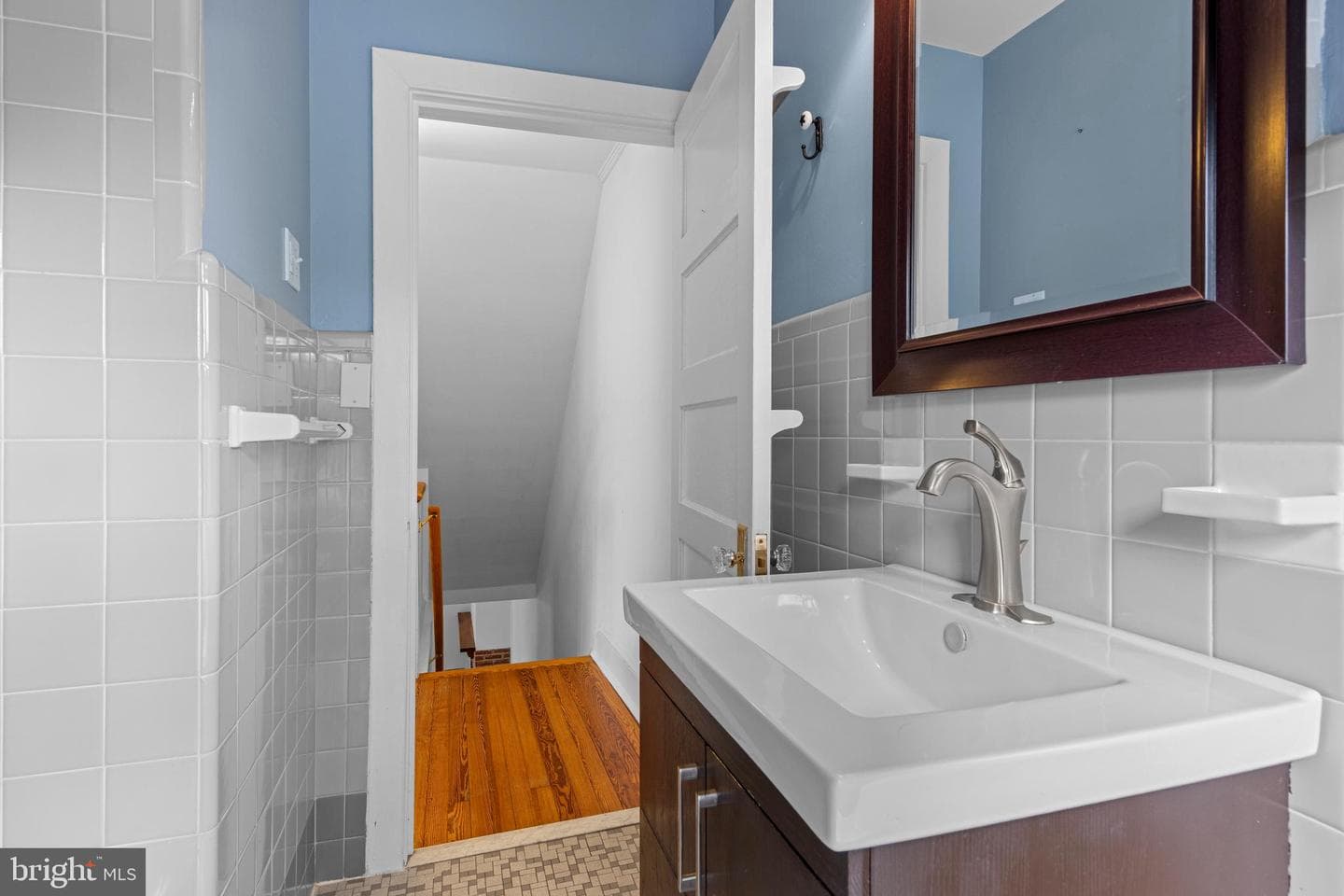 239 Lowrys Lane photo 27