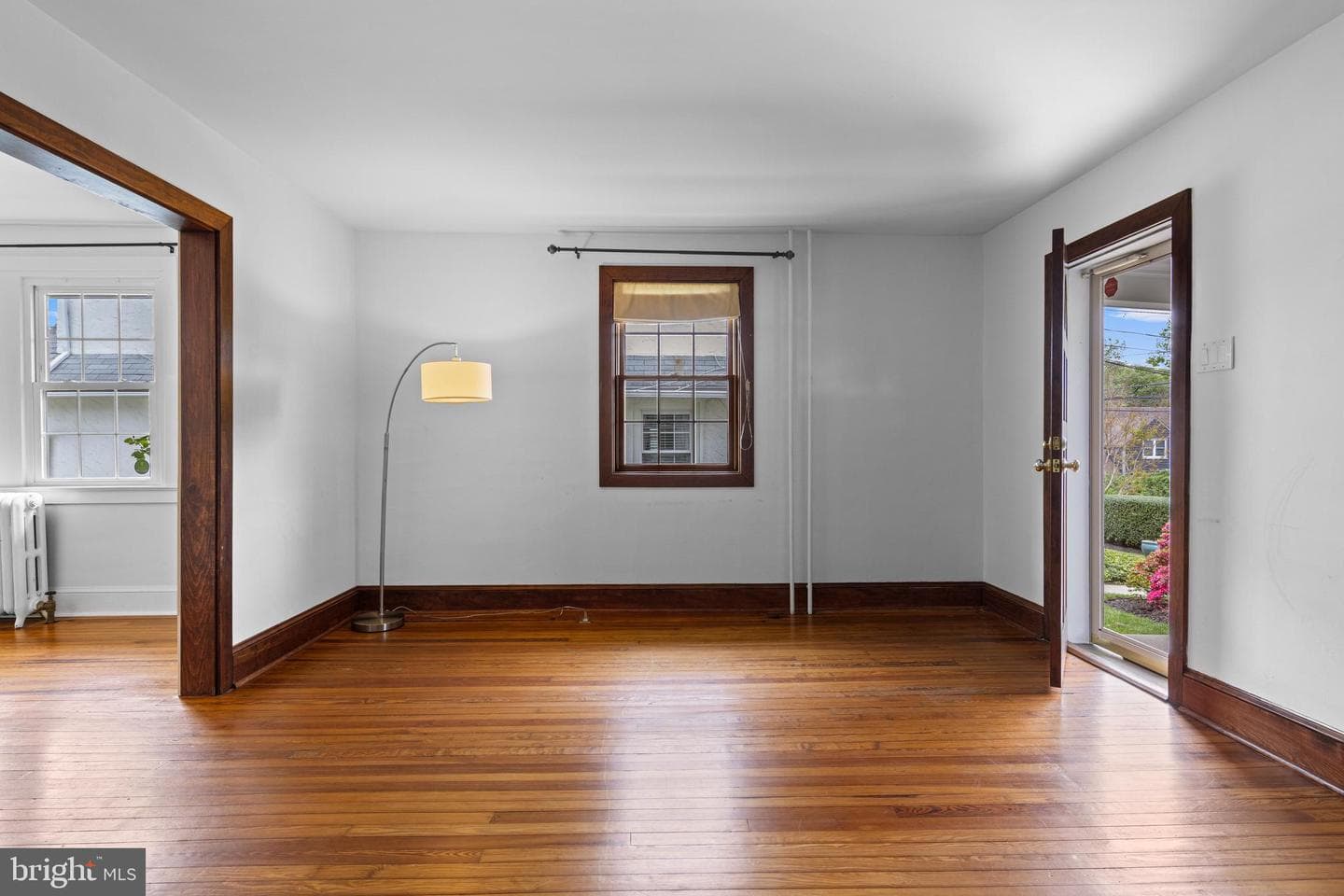 239 Lowrys Lane photo 4