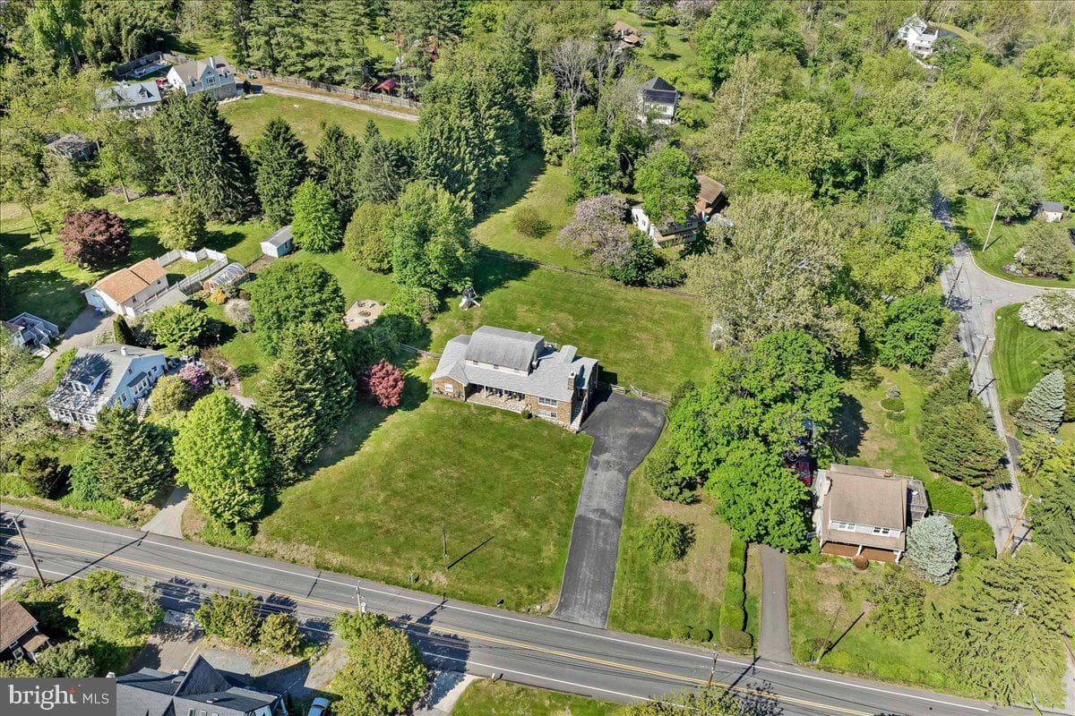 779 Concord Road photo 40