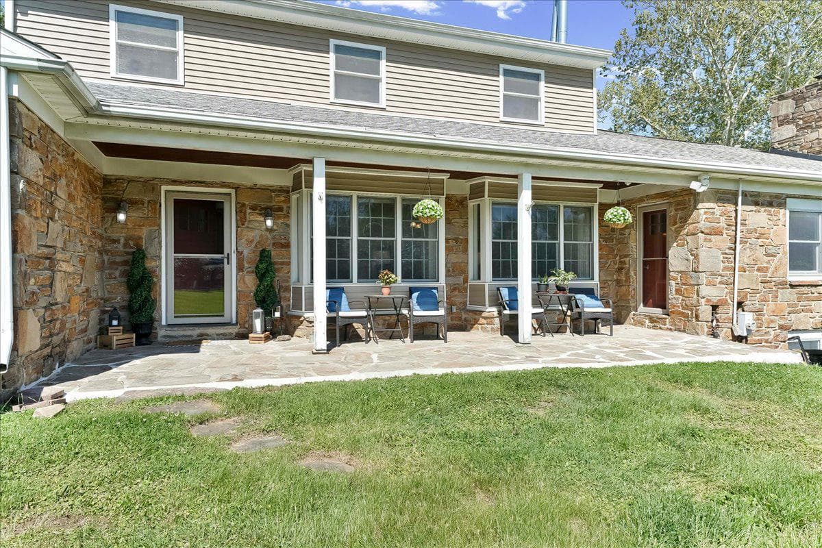 779 Concord Road photo 5