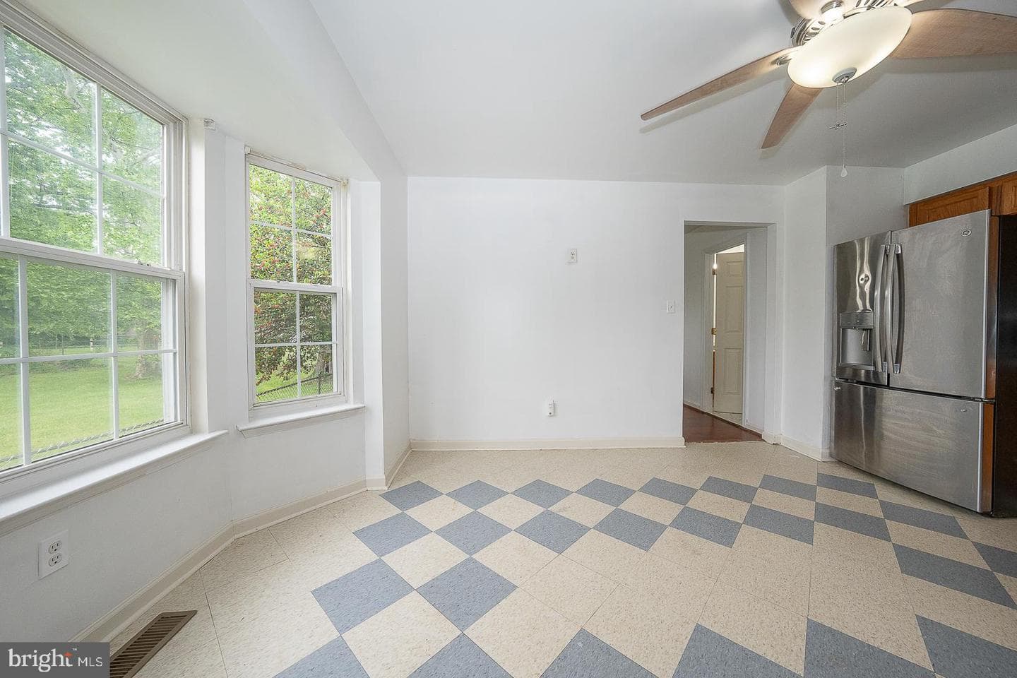 723 Broad Street photo 15