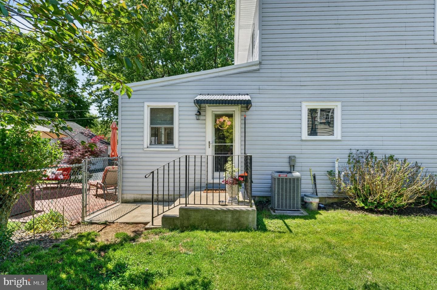 2225 E Helms Manor photo 41