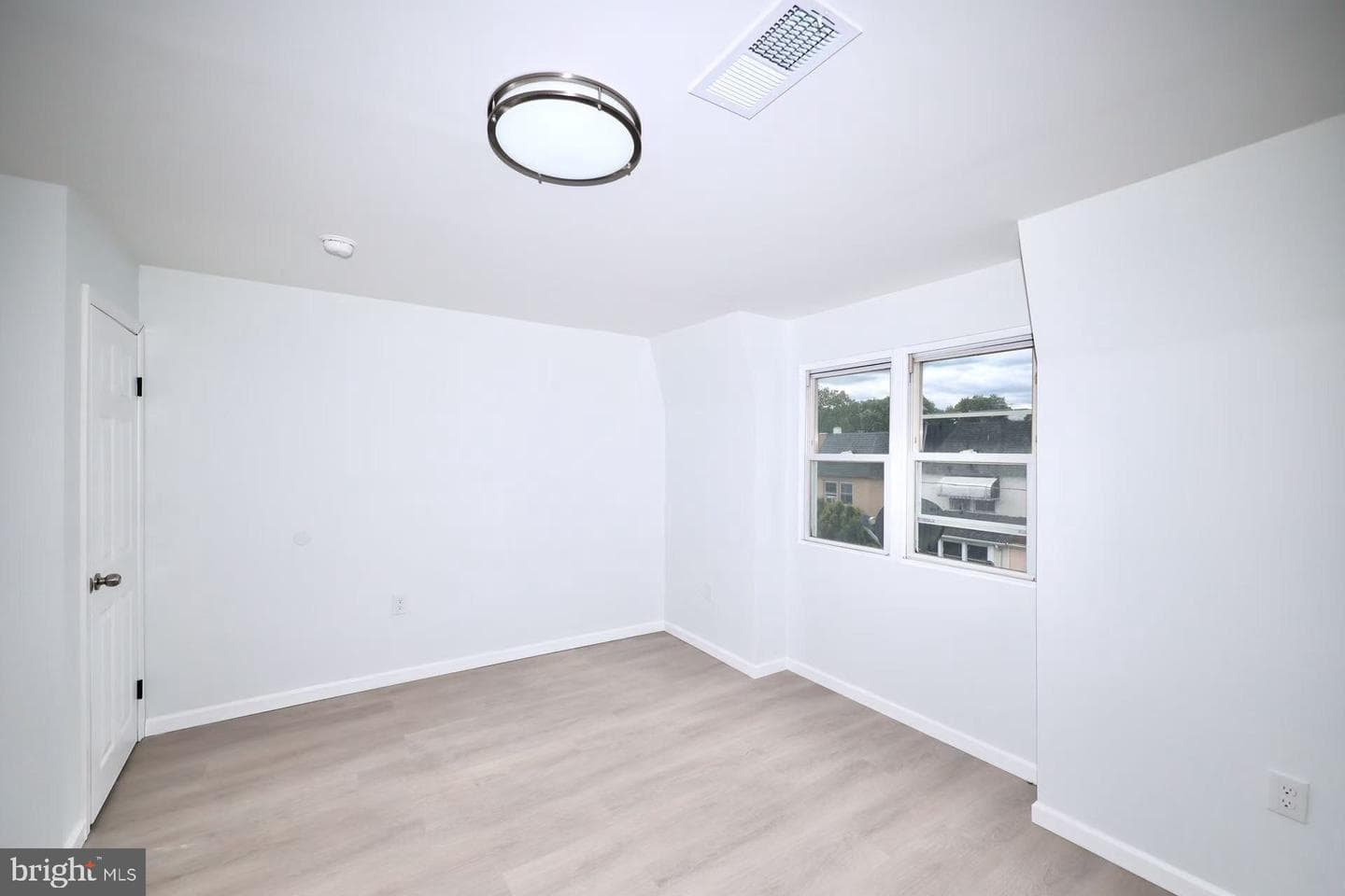 237 Maypole Road photo 38