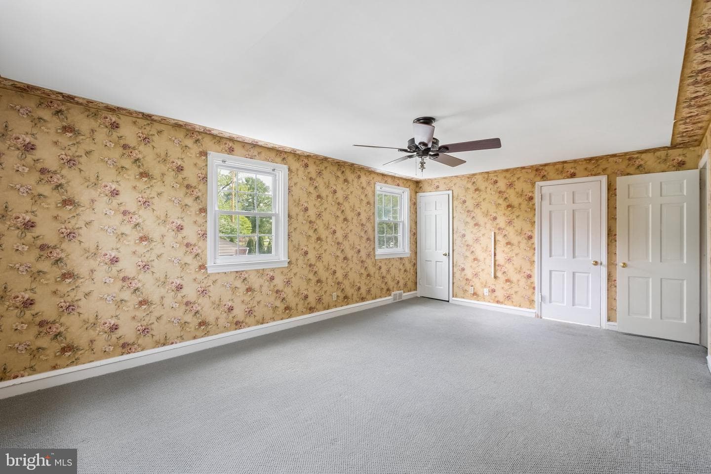 2398 Hollis Road photo 17