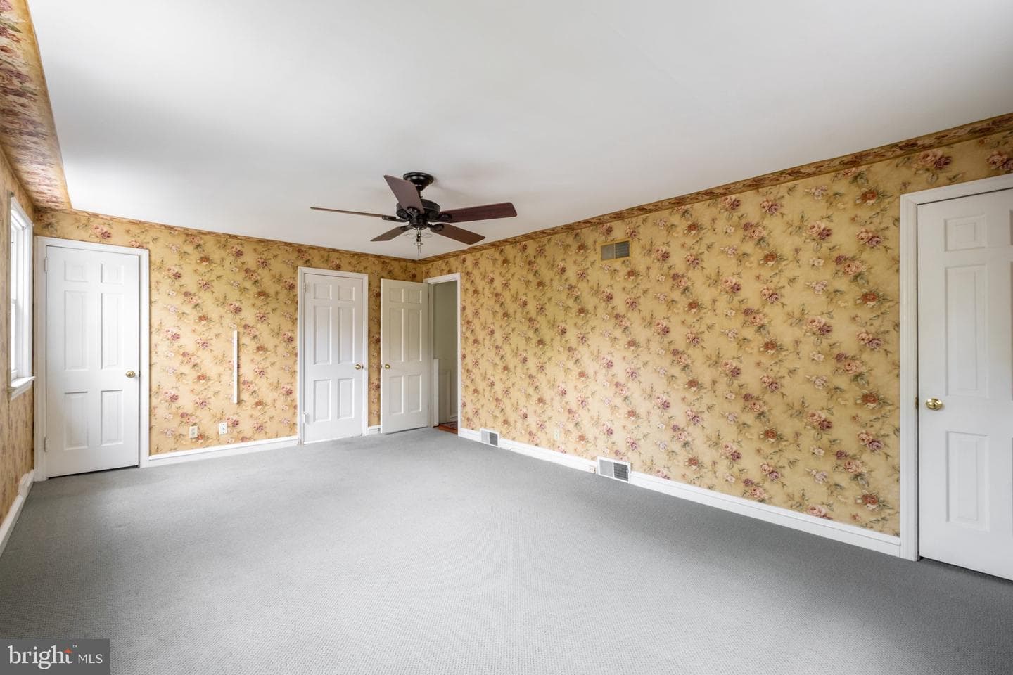 2398 Hollis Road photo 19