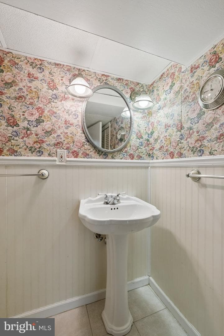 2398 Hollis Road photo 23