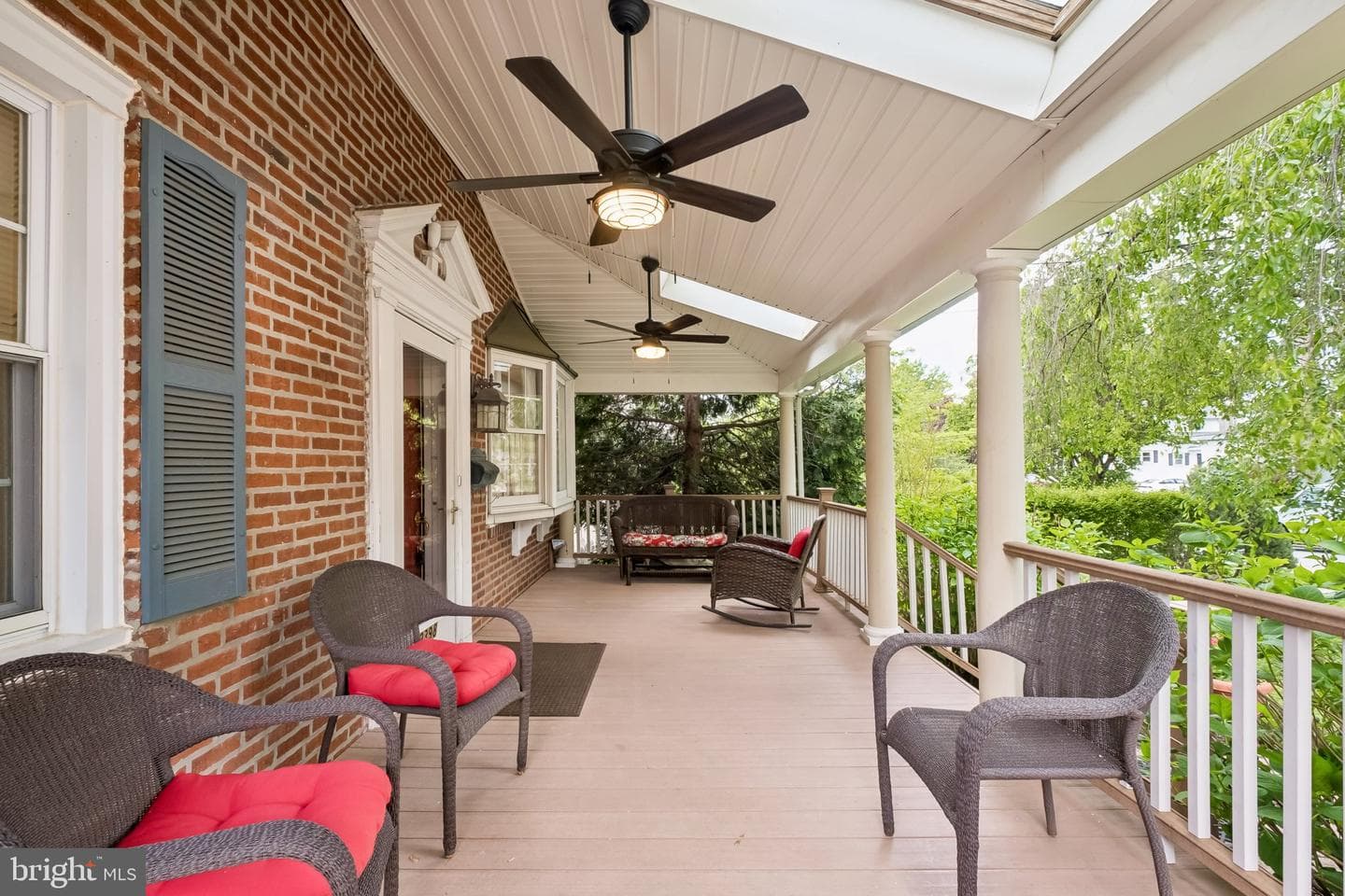 2398 Hollis Road photo 3