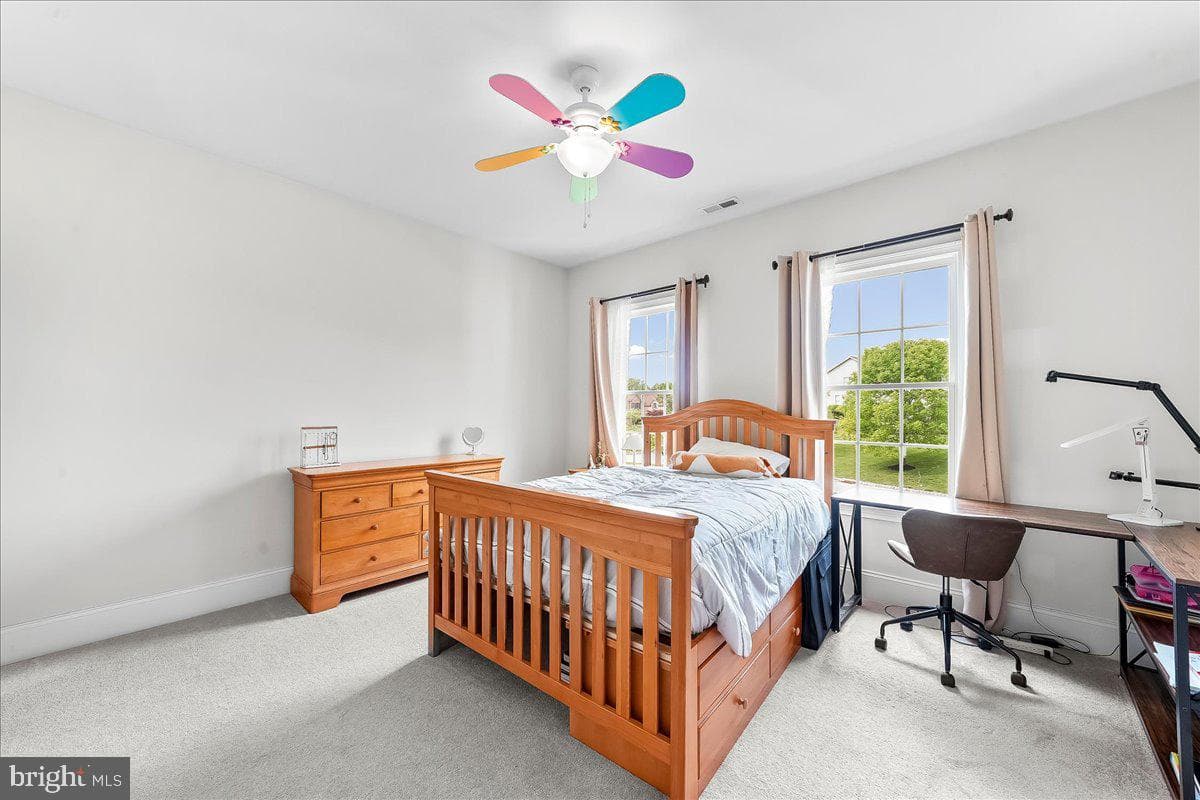 17 Evergreen Place photo 28
