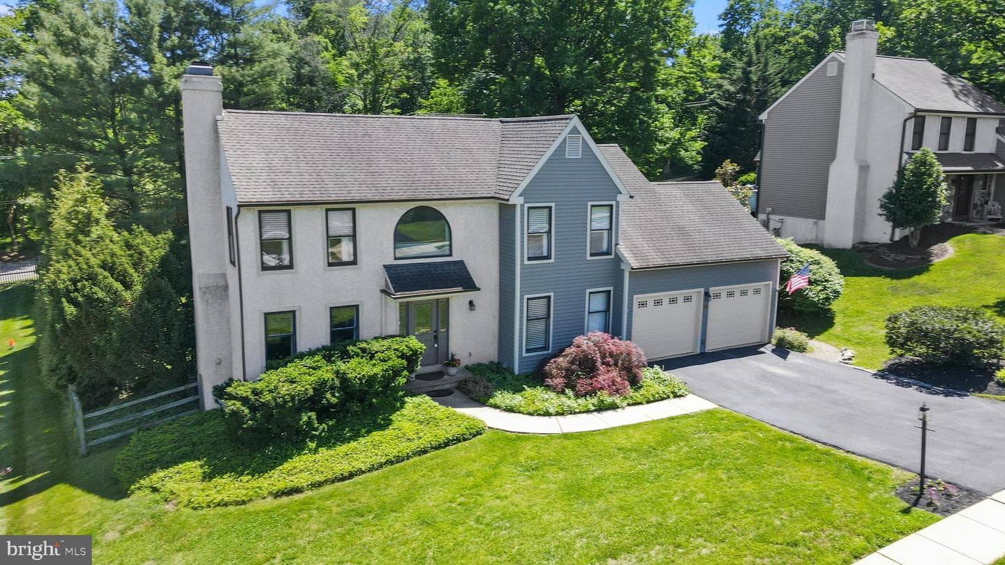 216 County Claire Lane, Aston