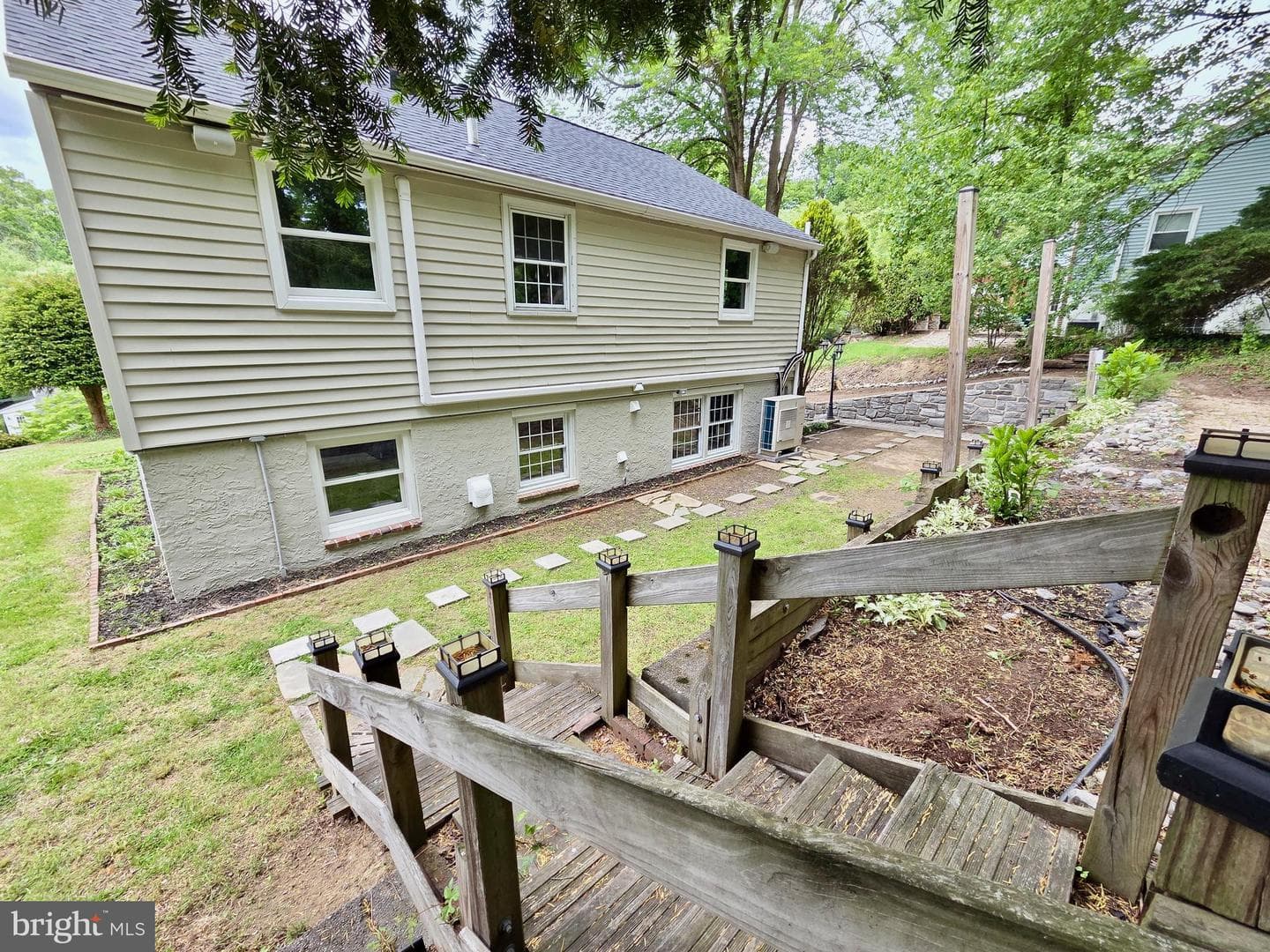 7 Laurel Lane photo 29