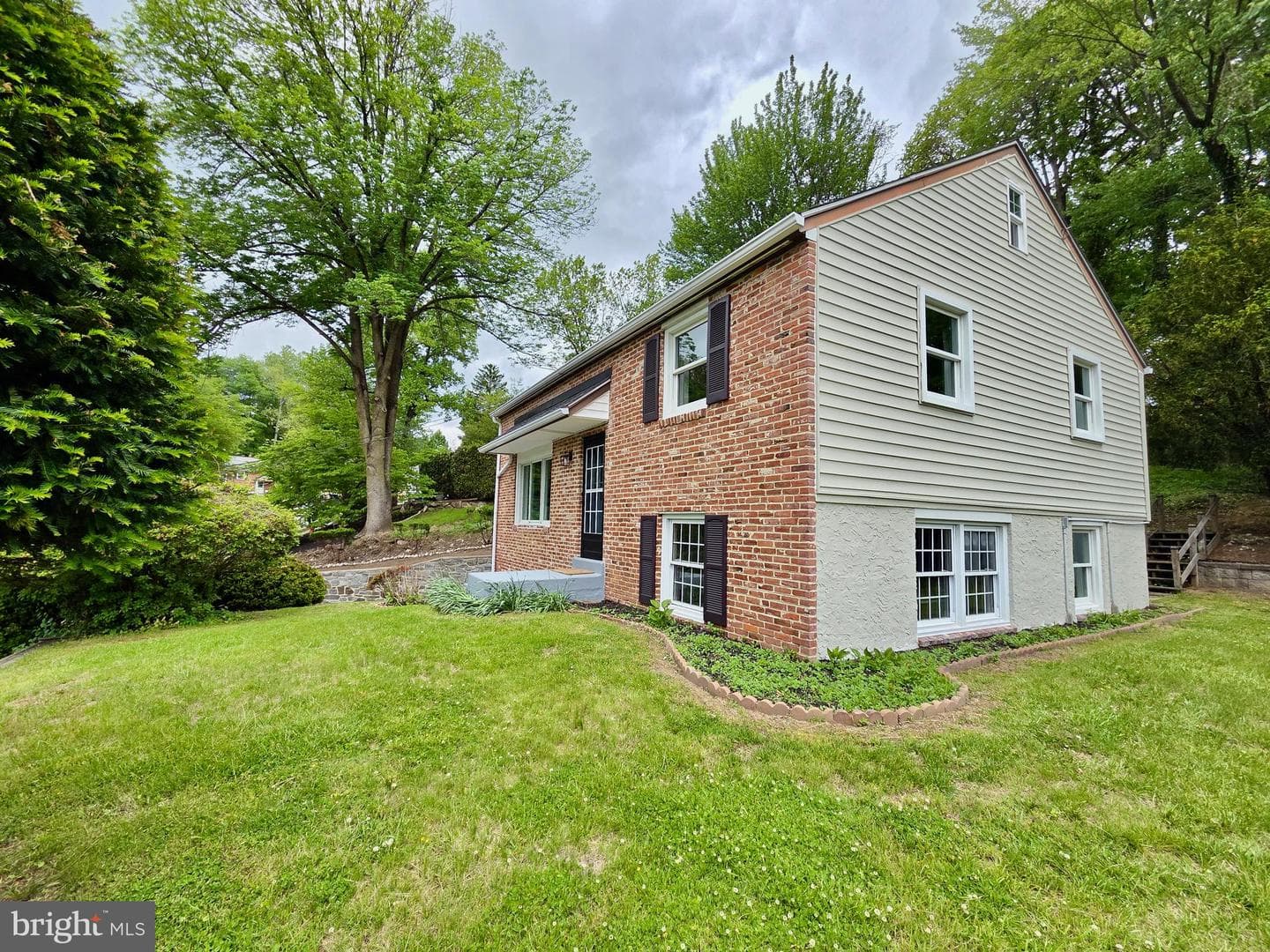 7 Laurel Lane photo 34