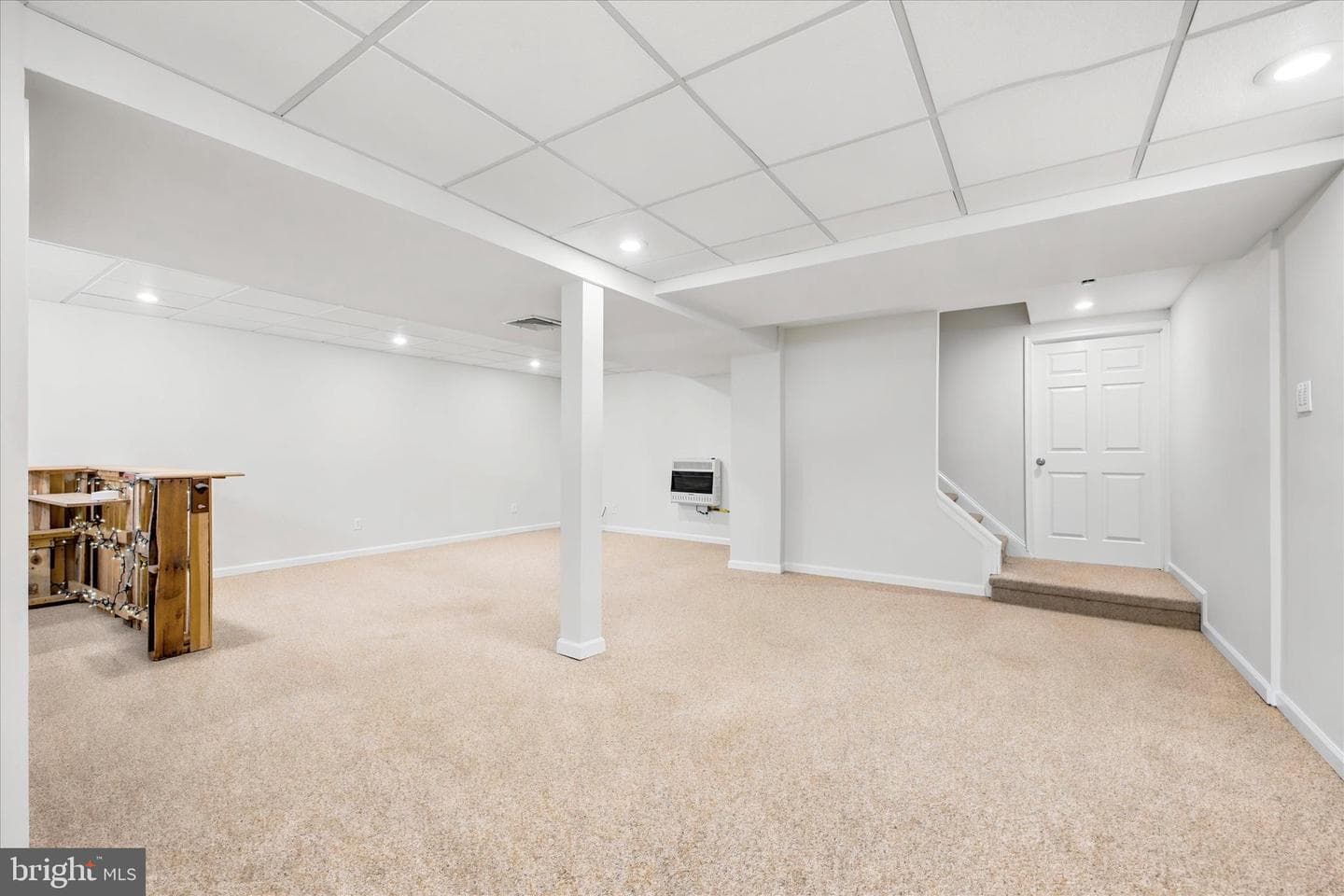 1211 Morton Avenue photo 27