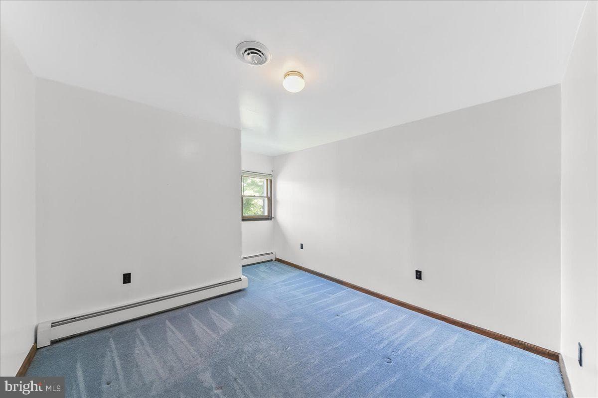 1359 Peach Street photo 17