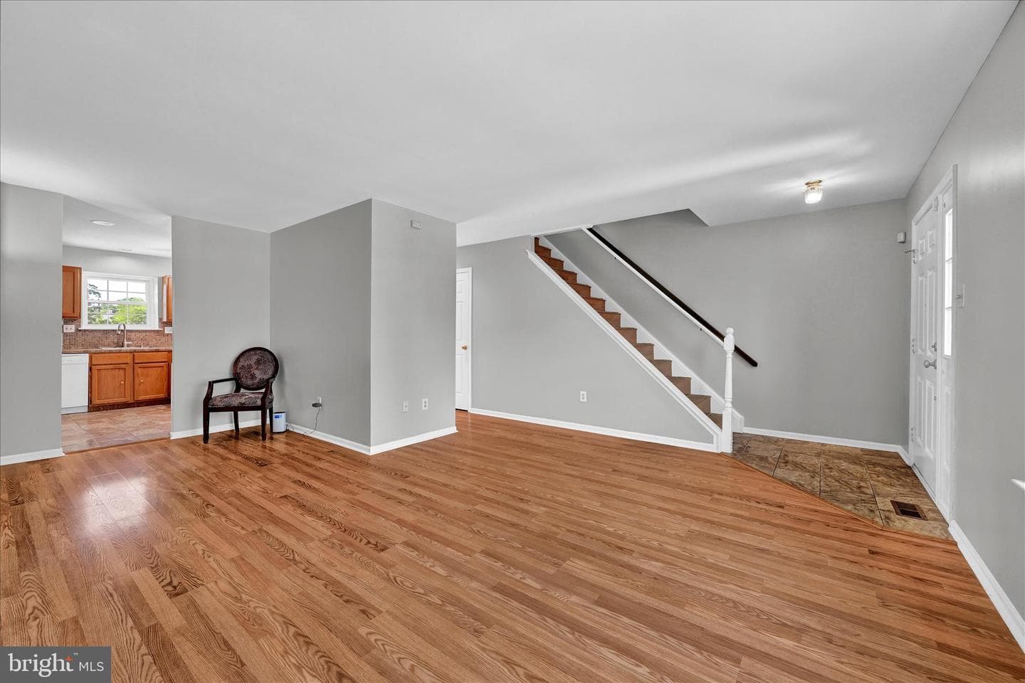 621 Kenney Lane photo 9