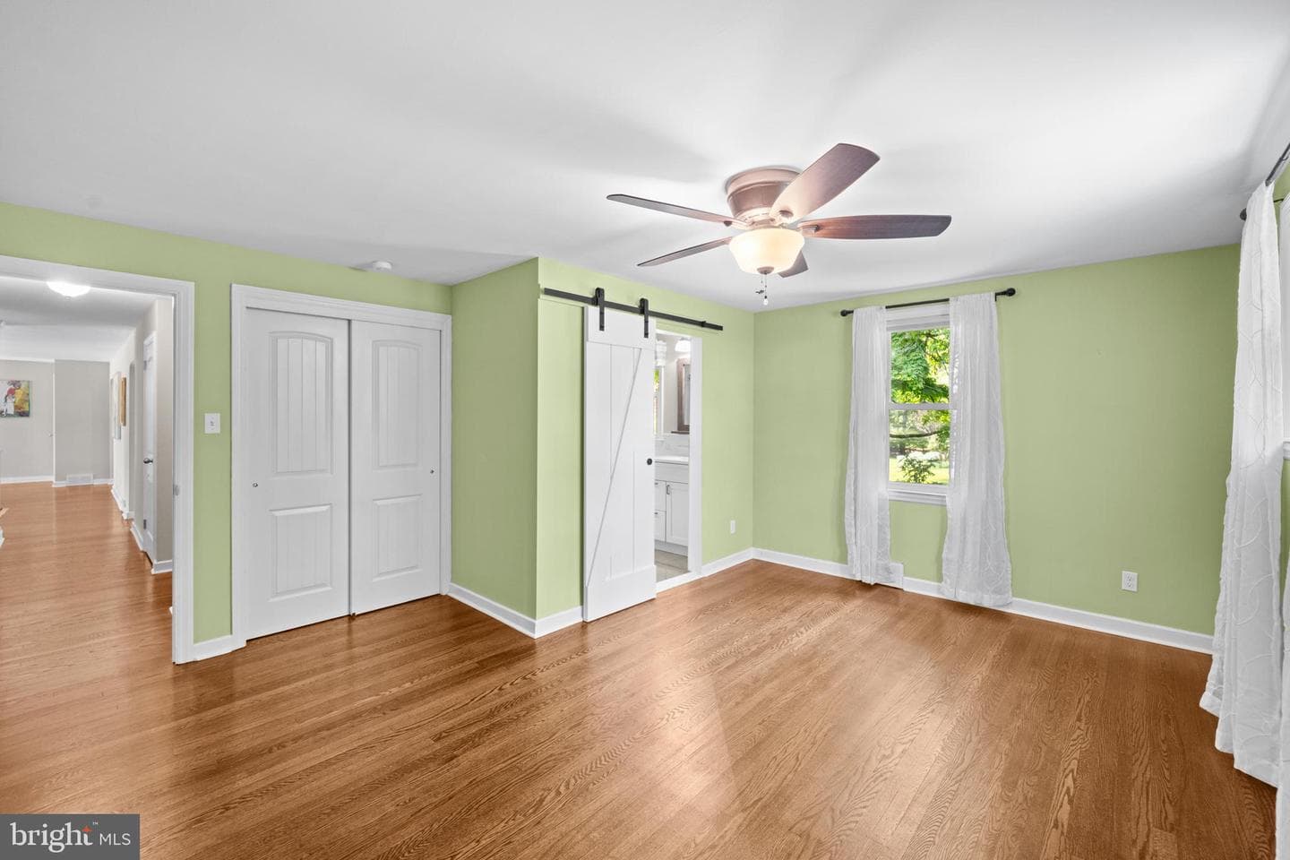 272 Overbrook Drive photo 17