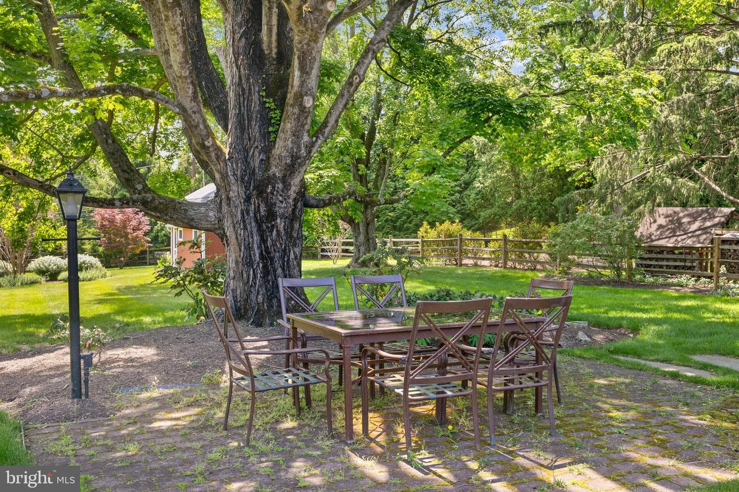 272 Overbrook Drive photo 34