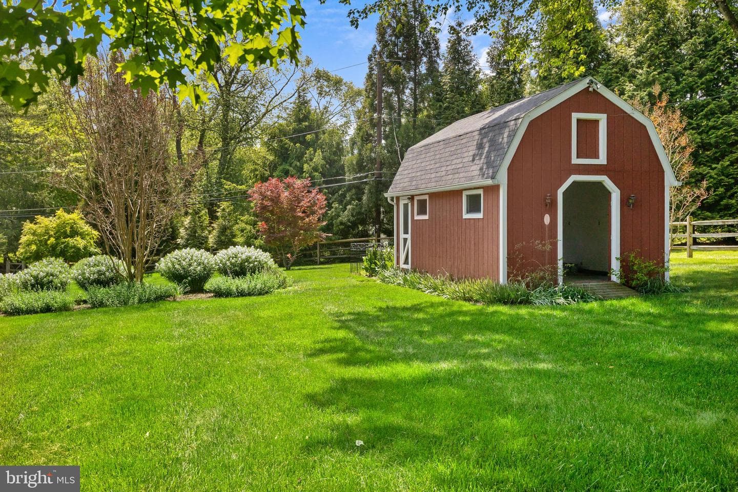 272 Overbrook Drive photo 35