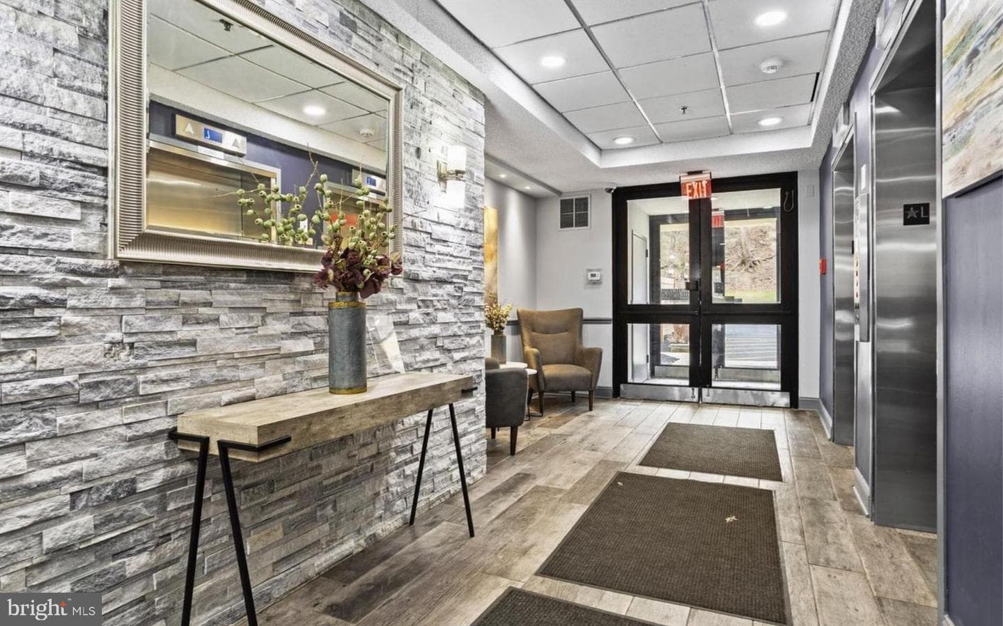 800 Avondale Road #3k photo 3
