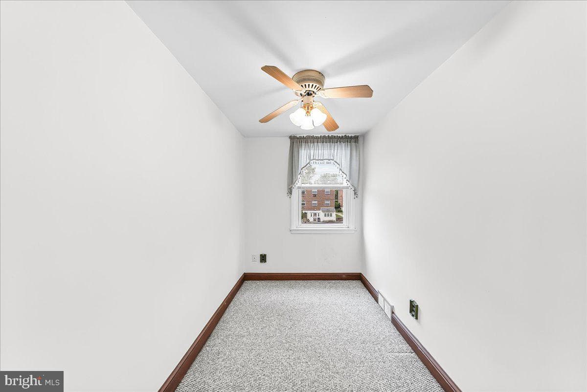 473 Westmont Drive photo 11