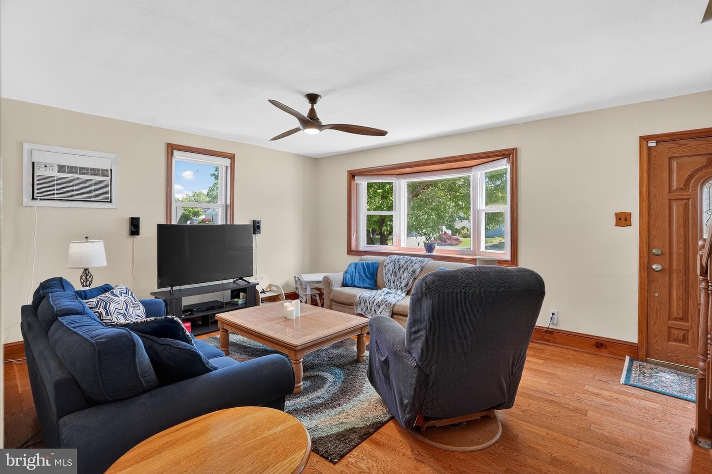 718 Pearl Avenue photo 3