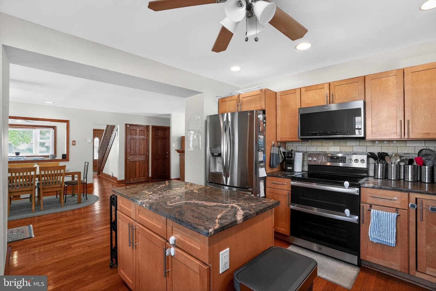 718 Pearl Avenue photo 9