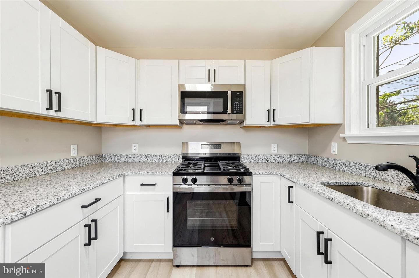 1022 Lawnton Terrace photo 10