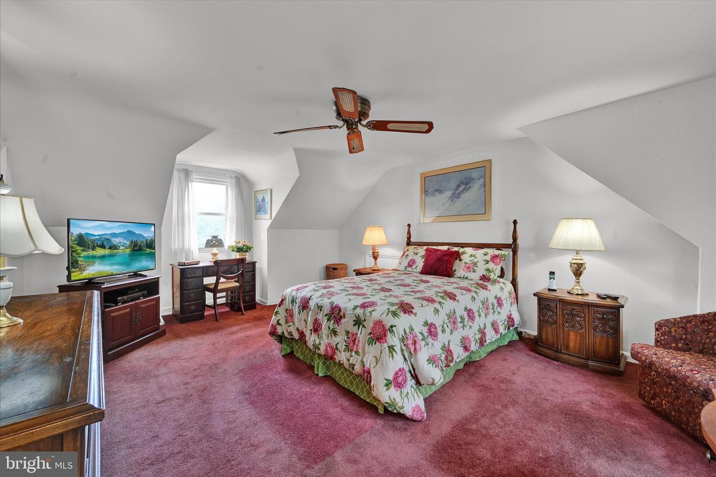 526 Argyle Road photo 21