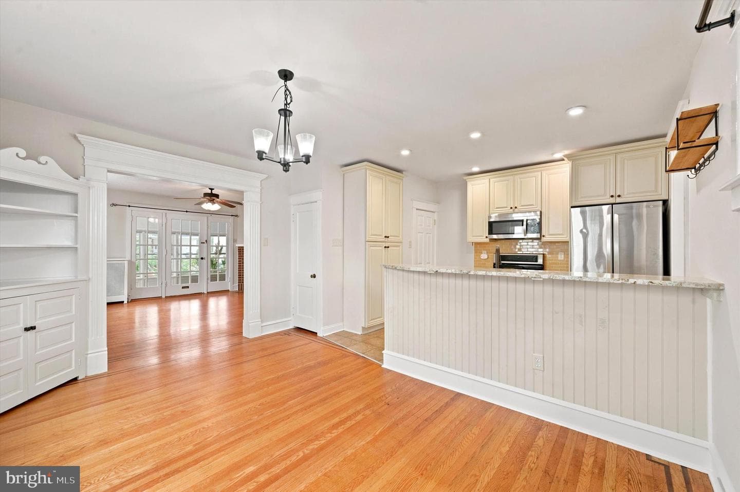 622 Country Club Lane photo 4