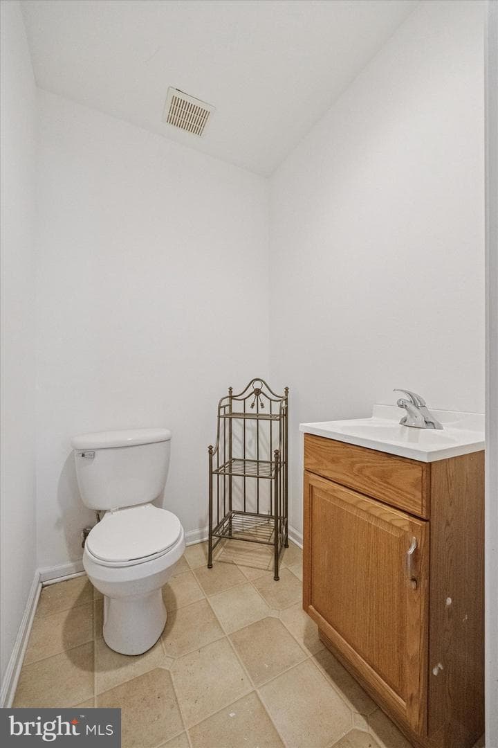 924 Madison Street photo 6