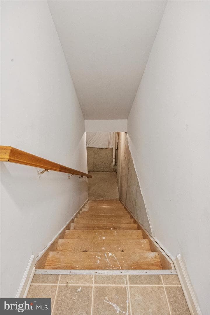 924 Madison Street photo 7