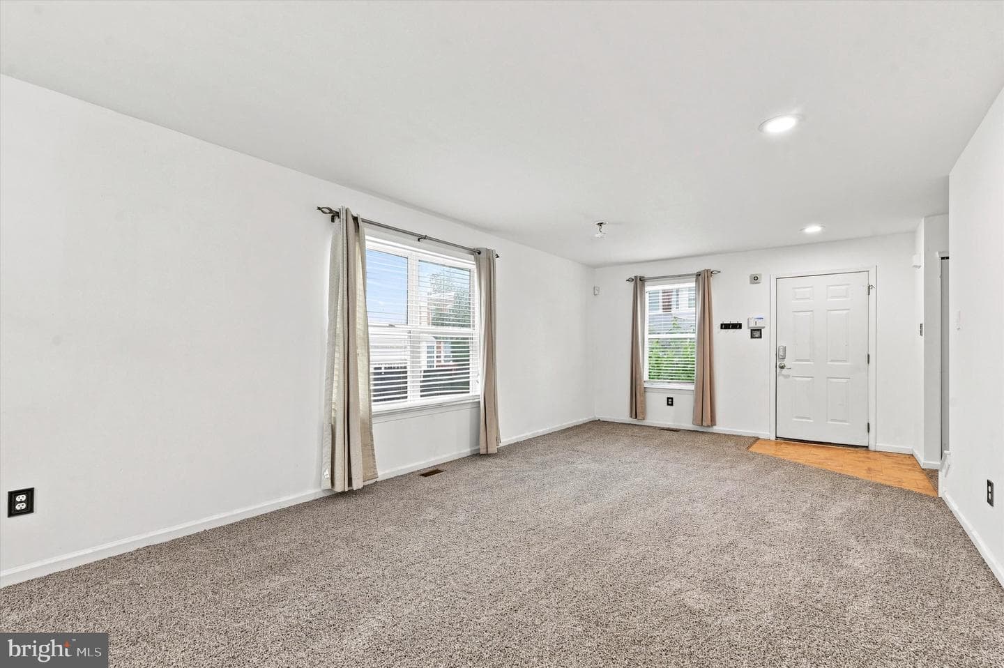 924 Madison Street photo 8